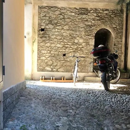 Casa * Domaso